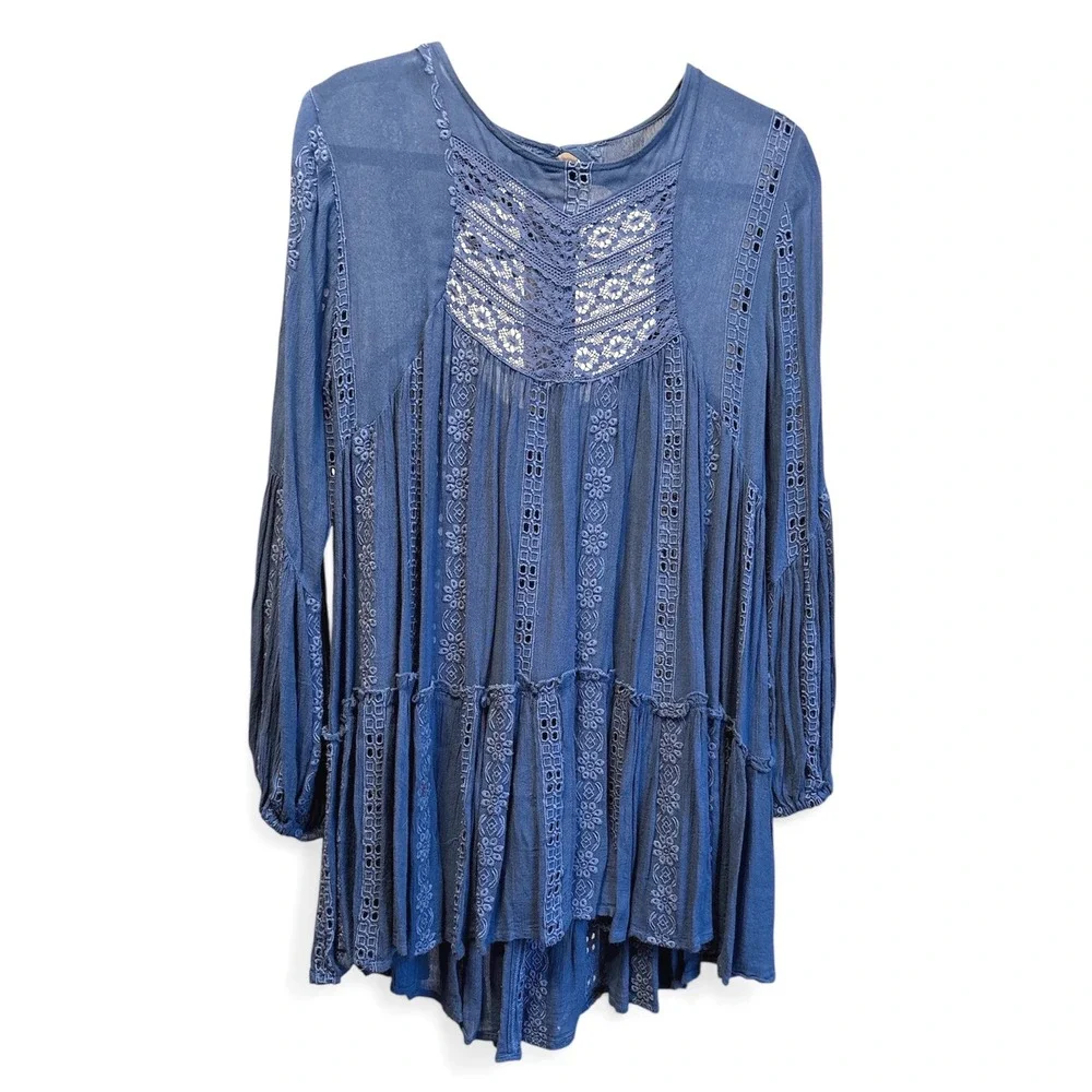 Free People Kiss Kiss Blue Prairie Lace Embroidered Flowy Boho Top Small